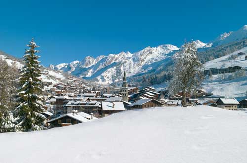 laclusazwinter 4 Ski Annecy   7 days in 7 different ski resorts